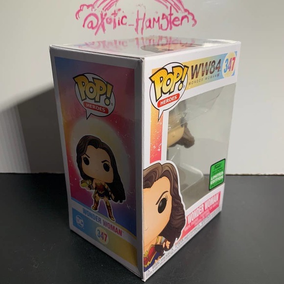 Wonder Woman #347 WW84 Tiara Boomerang Funko Pop ECCC 2021 Shared Exclusive - Picture 3 of 5